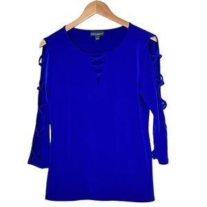 Bold Elements | Like new cut sleeve blue blouse size large